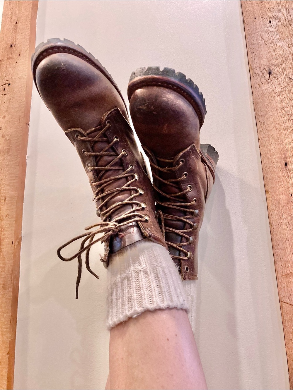 Frye Women's Logger Boots 8 - Picture 2 of 14